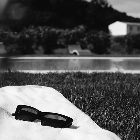 Santu Martine: With Pool